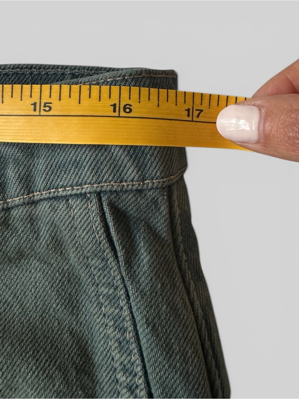 We The Free Good Luck Mid-Rise Barrel Jeans. Luke Green - Picture 6 of 8